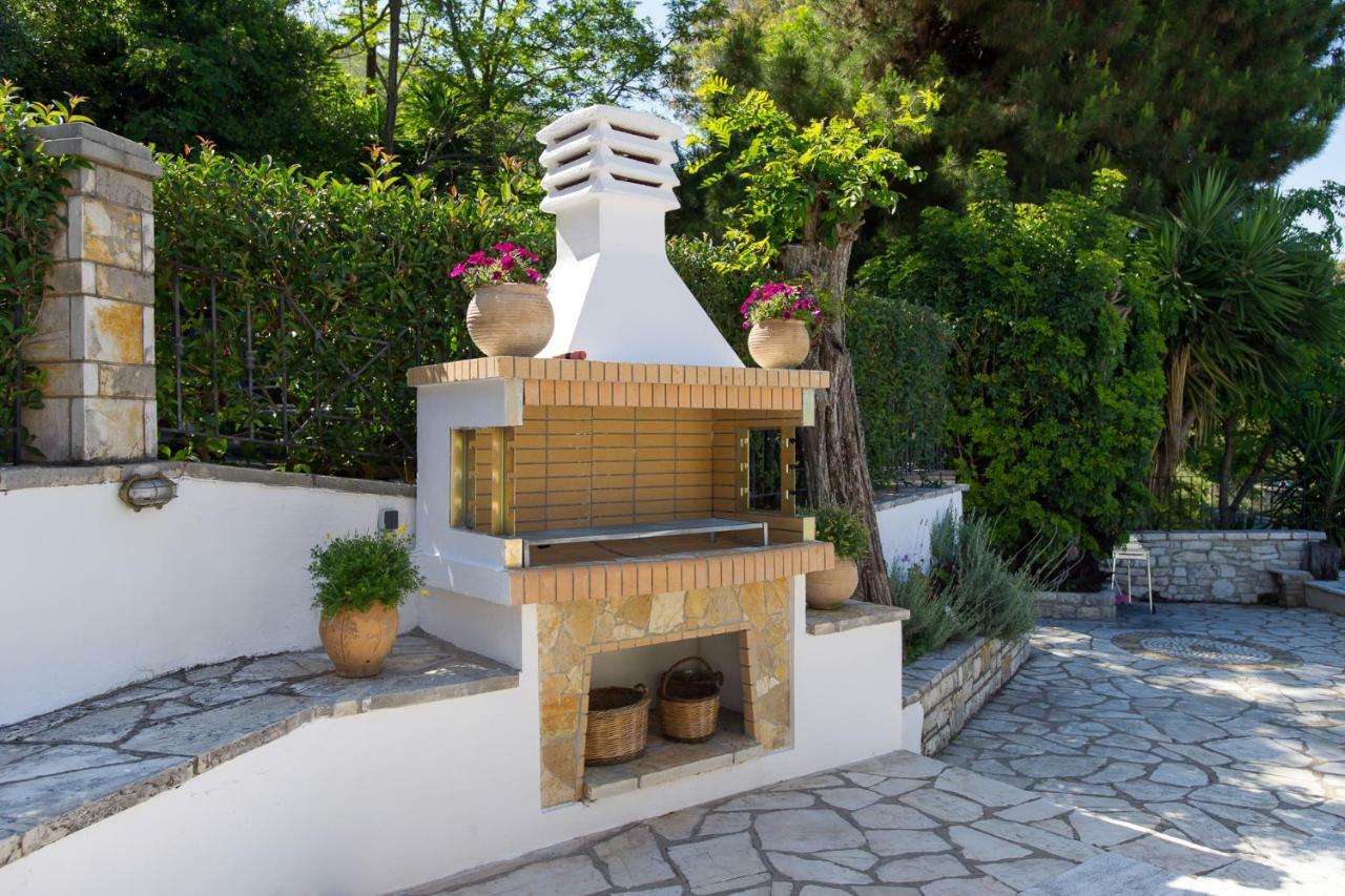 Imerolia Beach Villa Kassiopi Corfu Ngoại thất bức ảnh